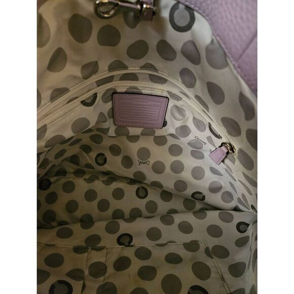 Coach, Julia Pebbled lilac, leather tote. #01093-14967 - Picture 5 of 7